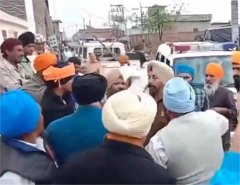 Police team attacked